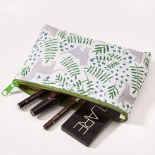 Load image into Gallery viewer, Waterproof Cat Cosmetic Bag Set Toiletry Storage Organizer for Women Girls (Green)